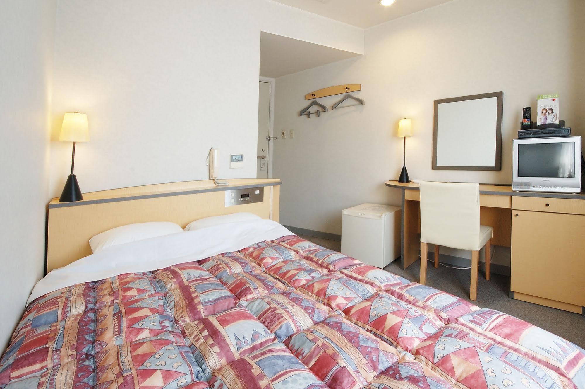 Hotel Kokomo Simanto Kültér fotó